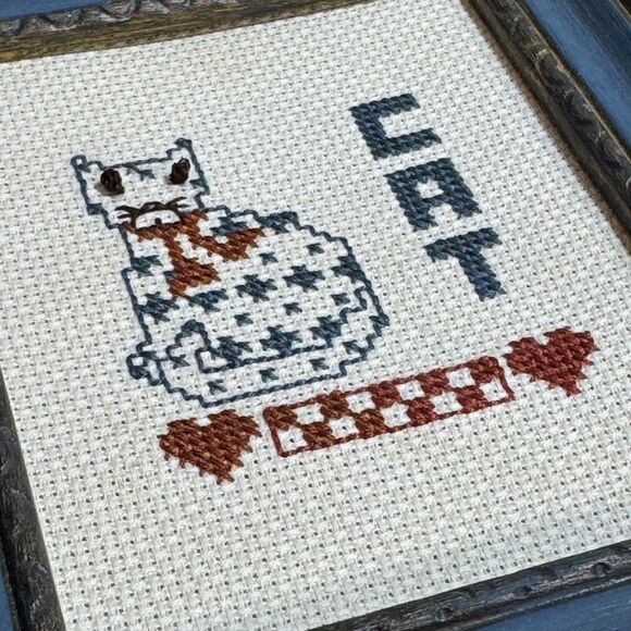 Framed Cross Stitch Cat with Ribbon Bow Needlepoint Handmade 6.5 x 5.5 - Picture 5 of 7